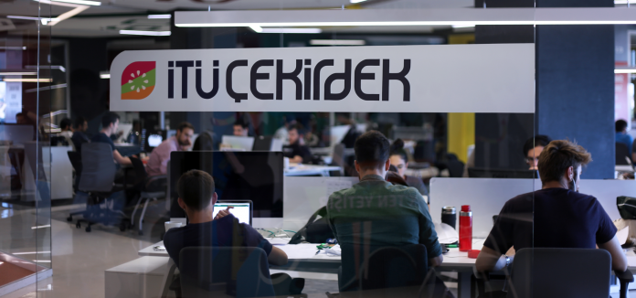 e1c124cff425227a821bdb9df3d33bed